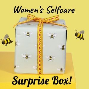 🚨Flash Sale🚨 💛 Women’s Self-care Surprise Box 💛
